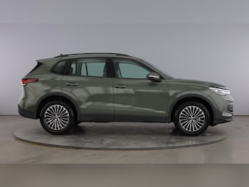 Used Volkswagen Tiguan undefined for sale - 78480108: Photo