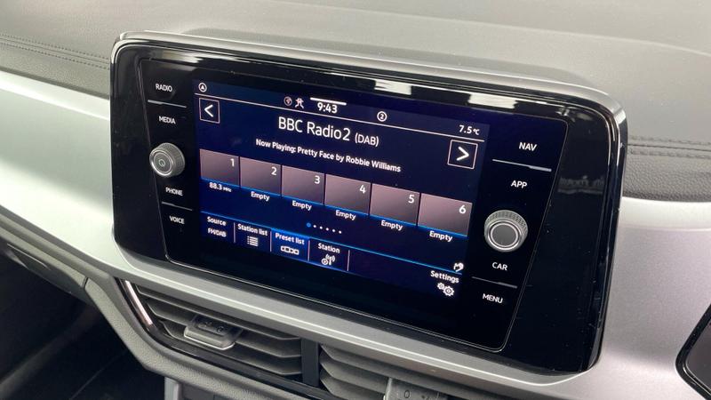 Used Volkswagen T-Roc 2024 for sale - 76222603: Photo 13