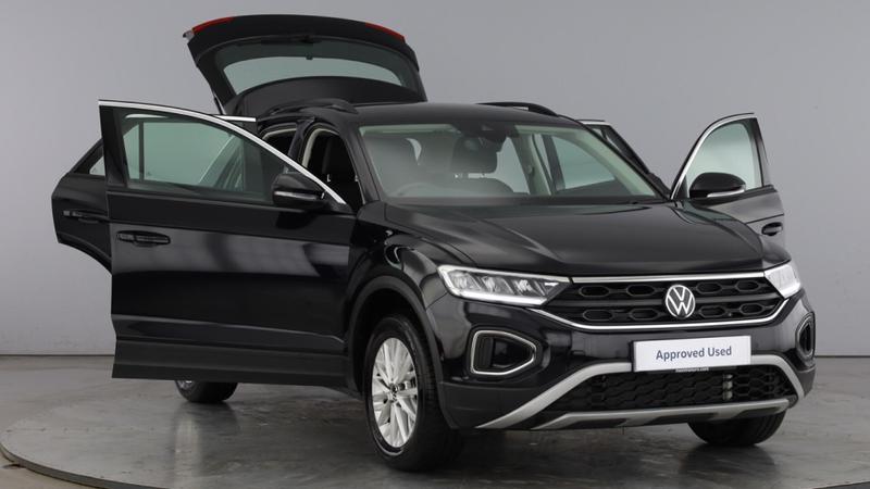 Used Volkswagen T-Roc 2024 for sale - 76222603: Photo 9