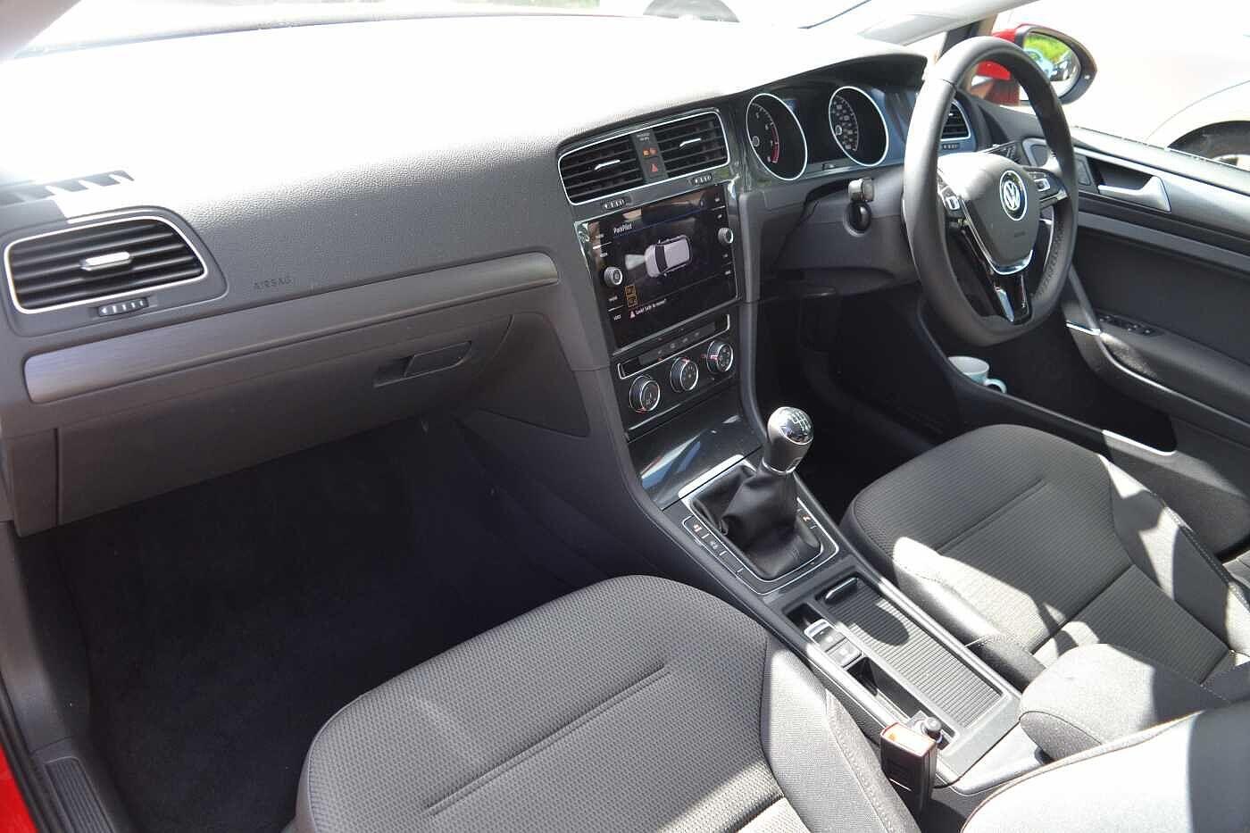 Used Volkswagen Golf 2019 for sale - 77881241: Photo 2