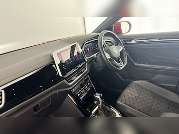 Used Volkswagen T-Roc 2023 for sale - 78446107: Photo