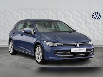 Used Volkswagen Golf 2025 for sale - 77602628: Photo