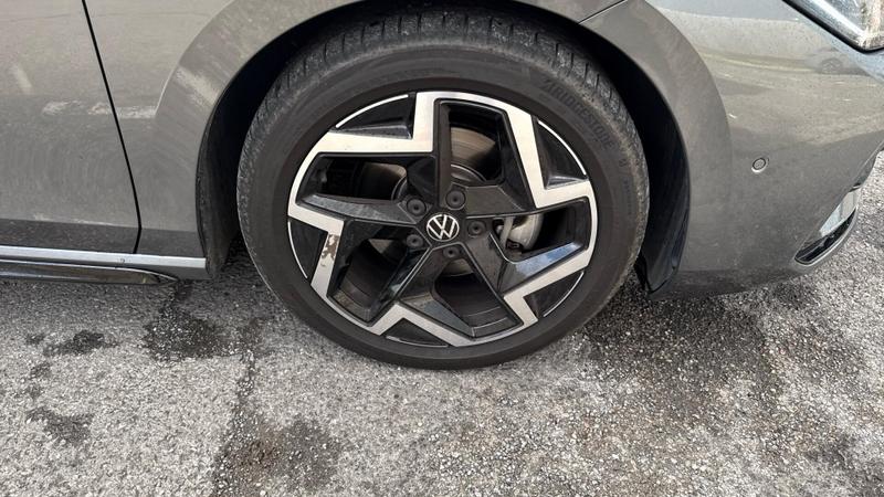 Used Volkswagen Passat 2025 for sale - 75475237: Photo 13