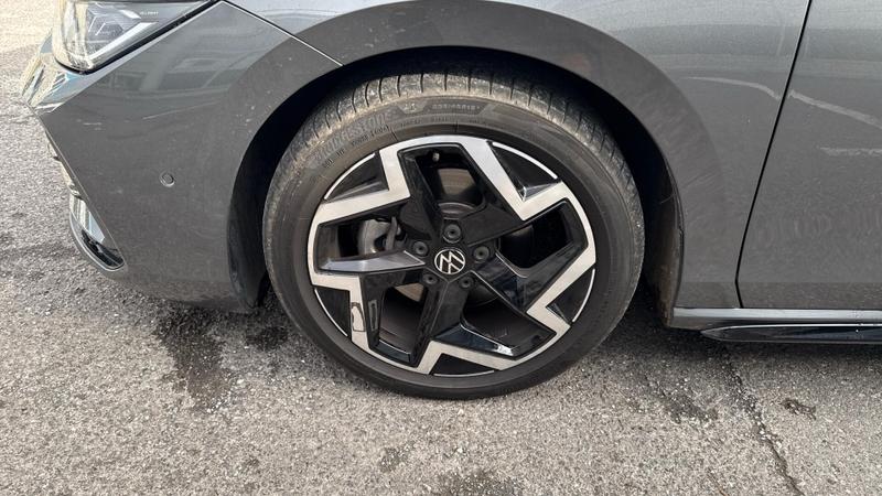 Used Volkswagen Passat 2025 for sale - 75475237: Photo 25