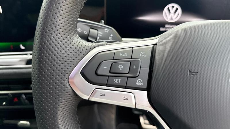 Used Volkswagen Passat 2025 for sale - 75475237: Photo 33