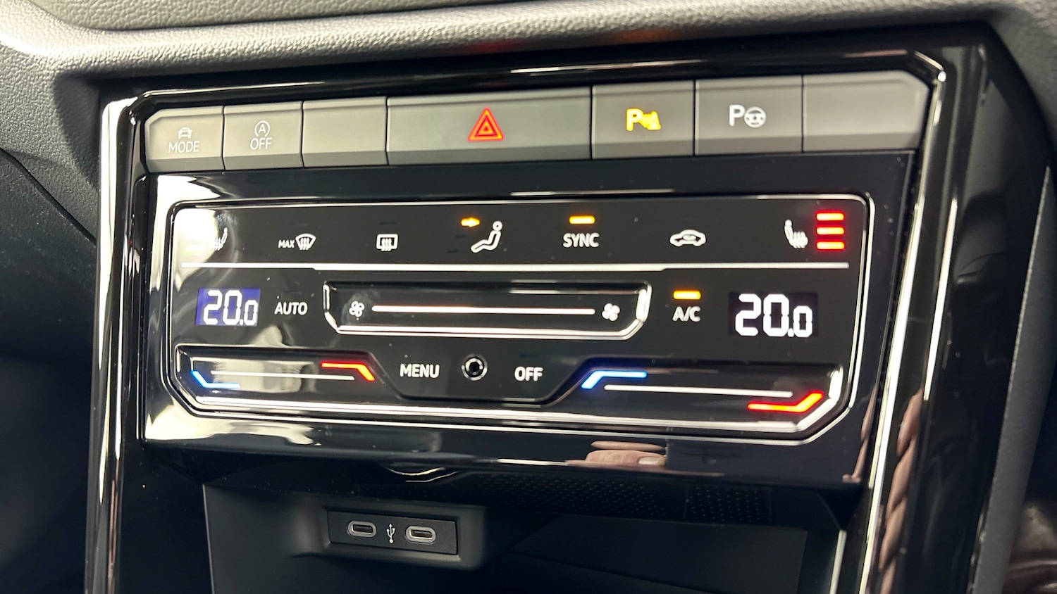 Used Volkswagen T-Roc 2025 for sale - 77781935: Photo 22