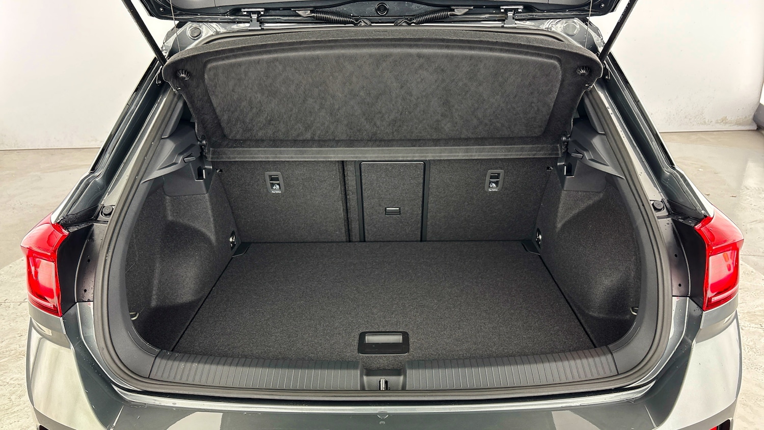 Used Volkswagen T-Roc 2025 for sale - 77781935: Photo 41