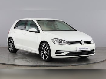 Used Volkswagen Golf 2018 for sale - 76421988: Photo