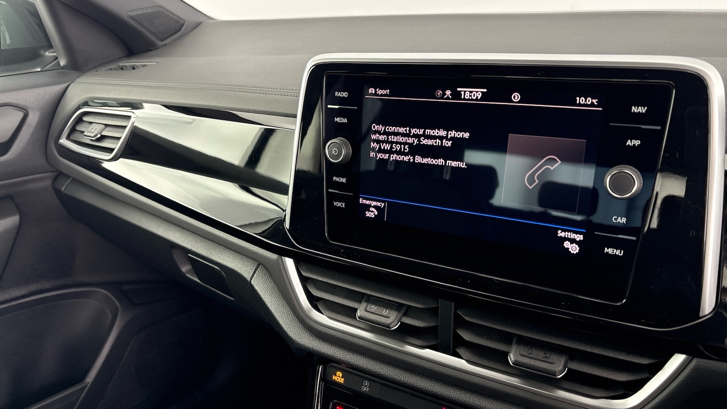 Used Volkswagen T-Roc 2022 for sale - 77918066: Photo 16