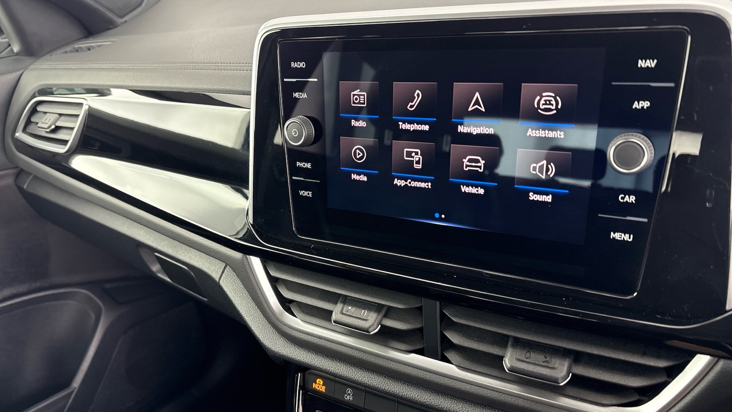 Used Volkswagen T-Roc 2022 for sale - 77918066: Photo 19