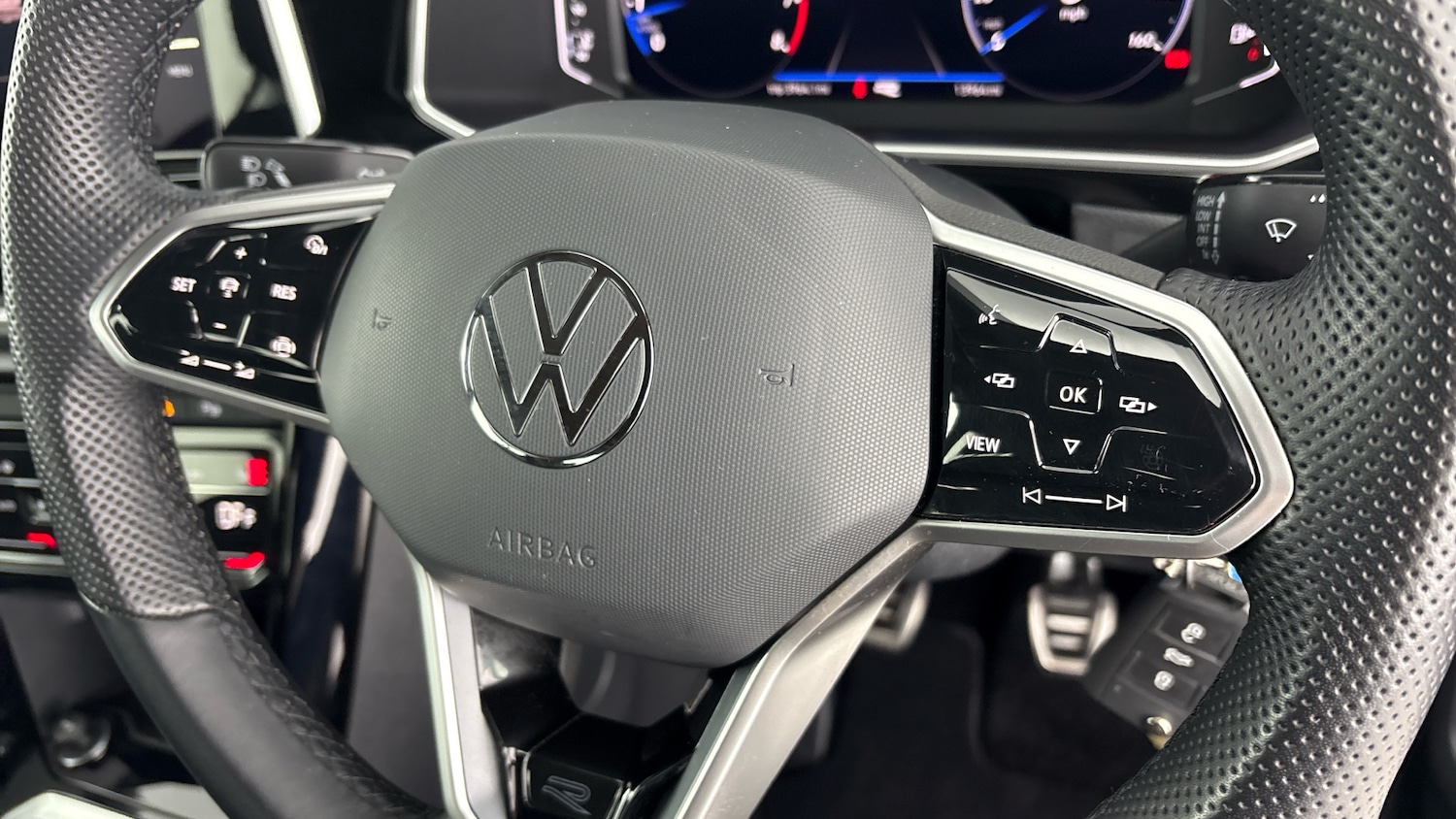 Used Volkswagen T-Roc 2022 for sale - 77918066: Photo 29