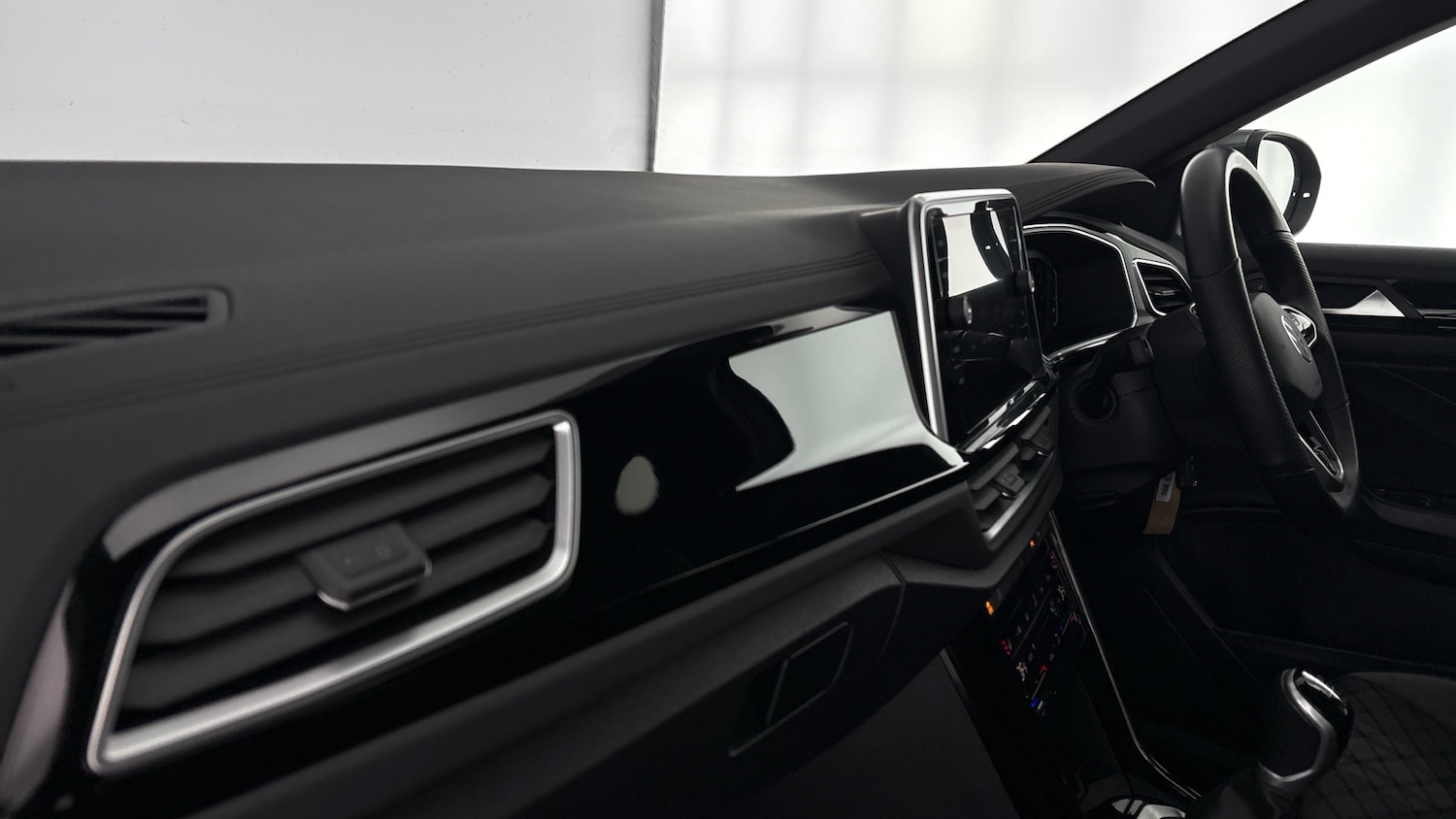 Used Volkswagen T-Roc 2022 for sale - 77918066: Photo 40