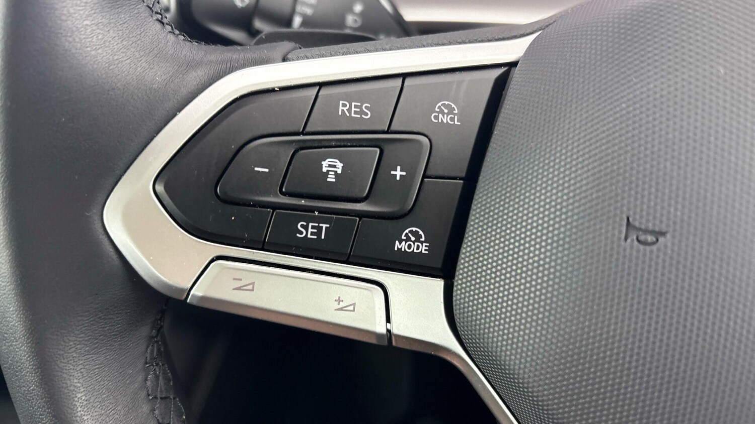 Used Volkswagen Touran 2025 for sale - 77776579: Photo 21