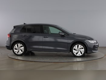 Used Volkswagen Golf 2024 for sale - 79344098: Photo