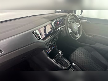 Used Volkswagen Polo 2024 for sale - 77975623: Photo