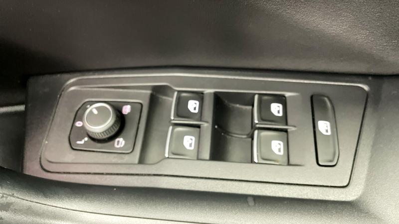 Used Volkswagen T-Roc 2022 for sale - 75718131: Photo 20