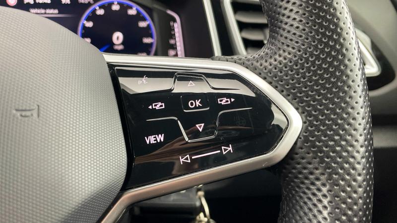 Used Volkswagen T-Roc 2022 for sale - 75718131: Photo 24