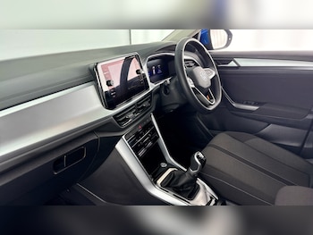 Used Volkswagen T-Roc 2024 for sale - 78106506: Photo