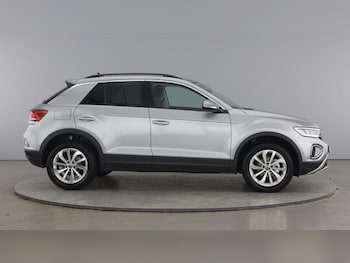 Used Volkswagen T-Roc 2025 for sale - 75475280: Photo