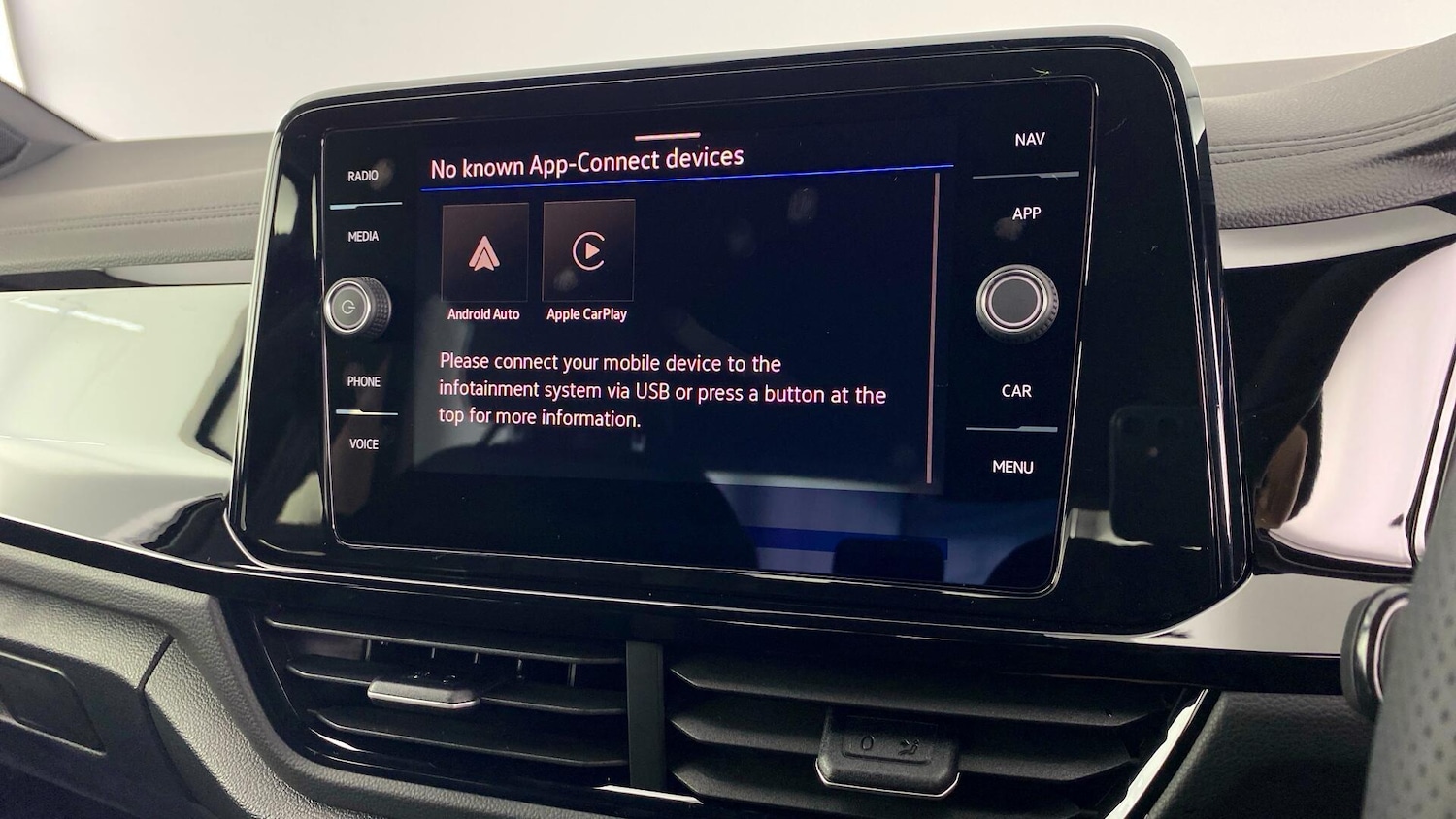 Used Volkswagen T-Roc 2025 for sale - 77813491: Photo 17