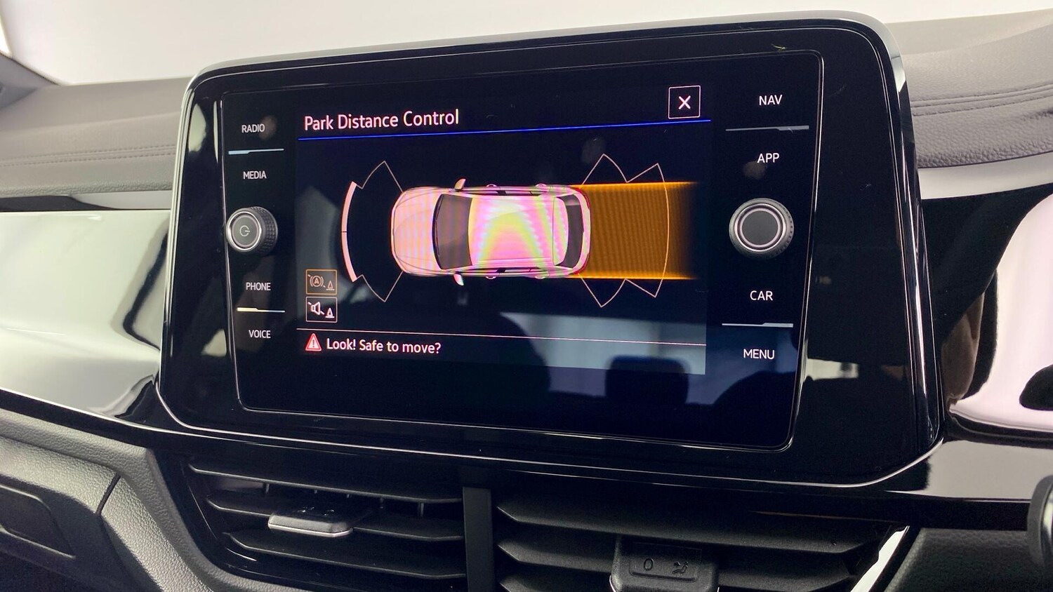 Used Volkswagen T-Roc 2025 for sale - 77813491: Photo 22