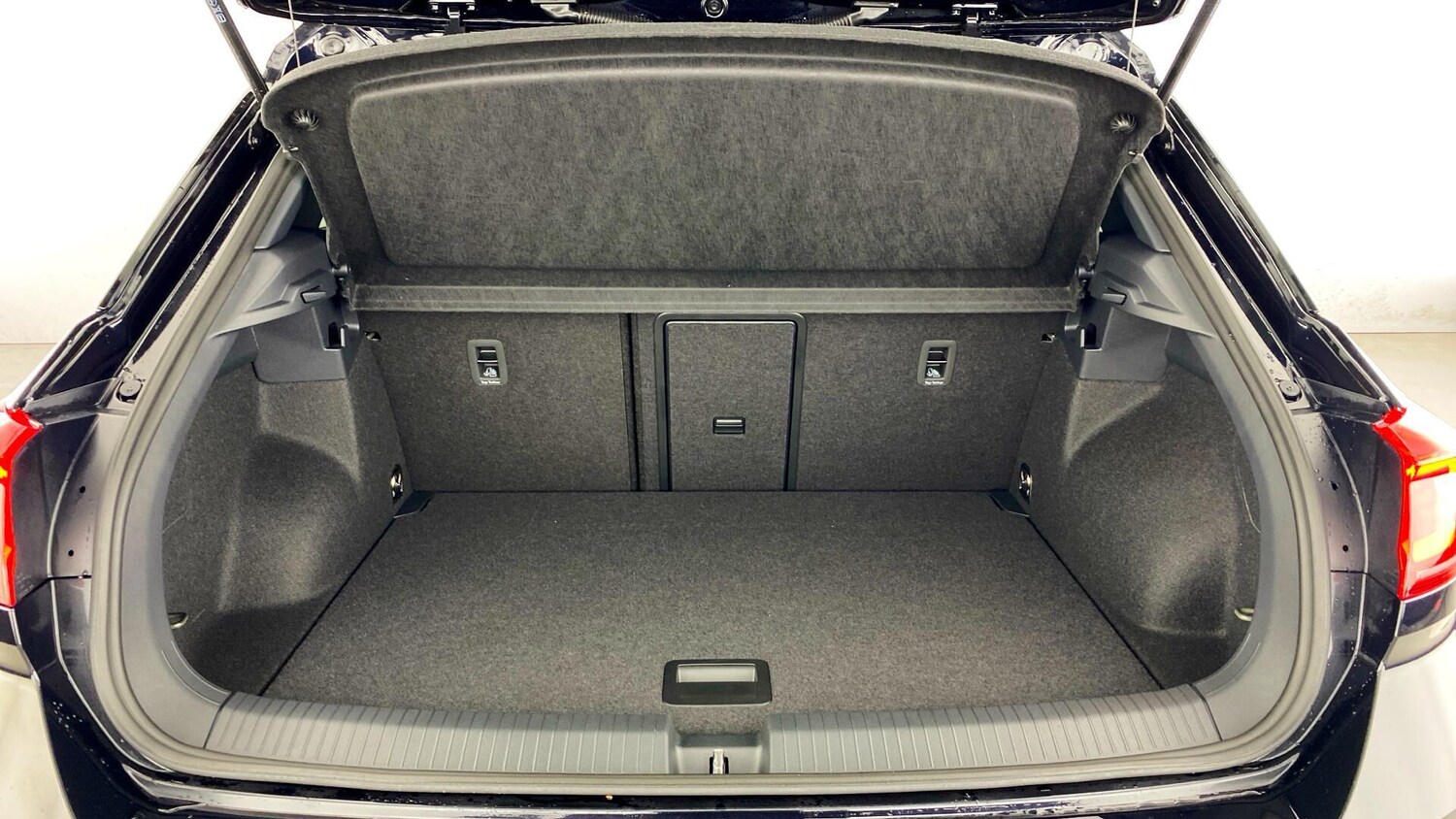 Used Volkswagen T-Roc 2025 for sale - 77813491: Photo 29