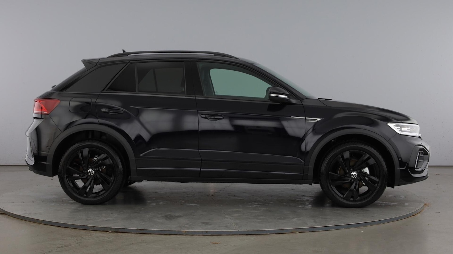 Used Volkswagen T-Roc 2025 for sale - 77813491: Photo 4