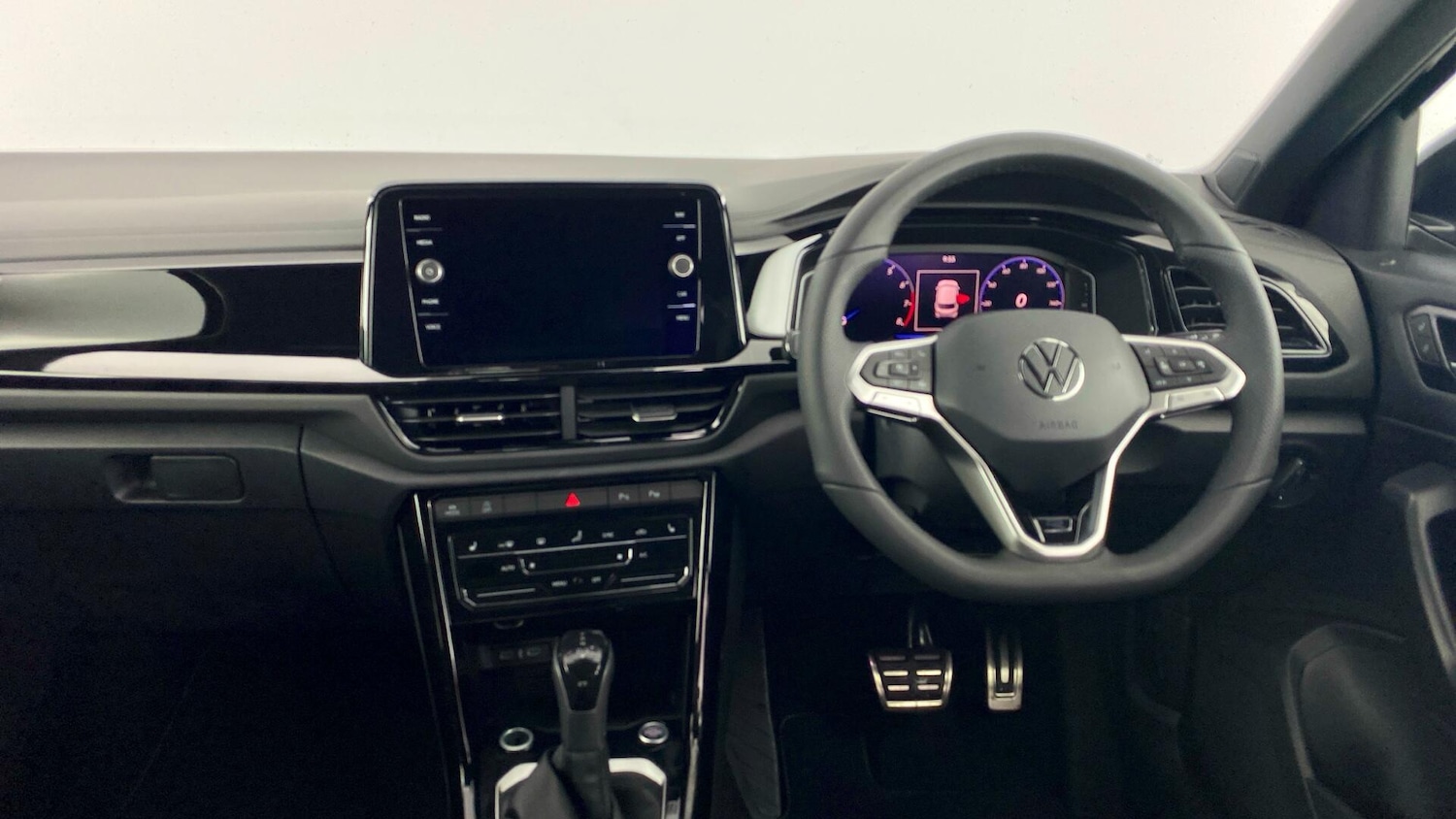 Used Volkswagen T-Roc 2025 for sale - 77813491: Photo 8