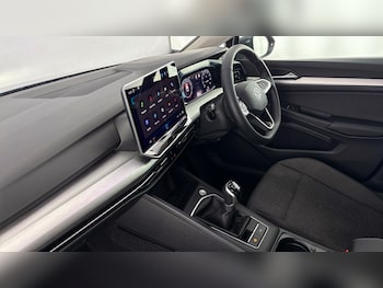 Used Volkswagen Golf 2024 for sale - 77515521: Photo