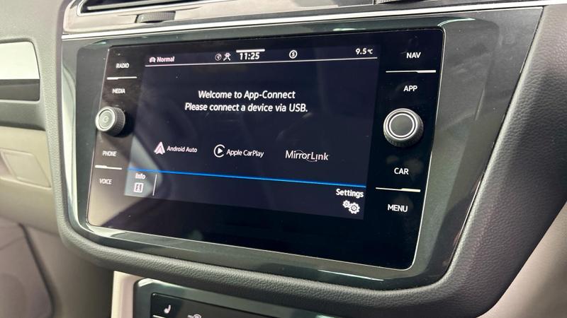 Used Volkswagen Tiguan 2022 for sale - 76931208: Photo 28