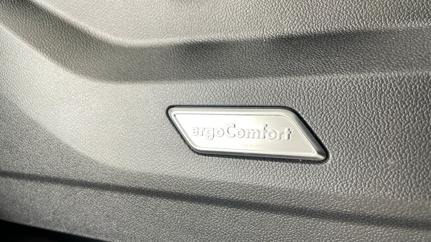 Used Volkswagen Touareg 2025 for sale - 77701416: Photo 24