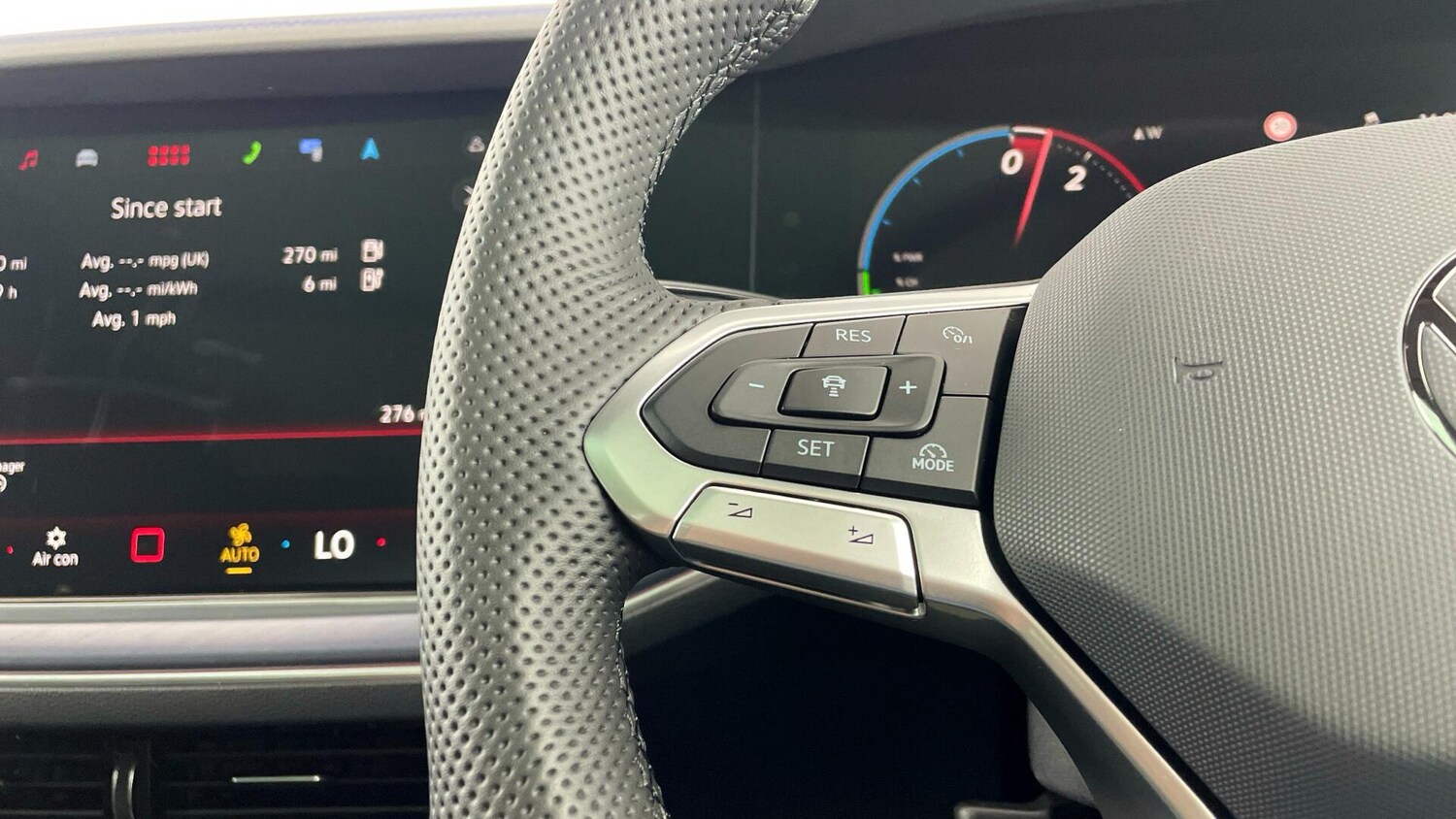 Used Volkswagen Touareg 2025 for sale - 77701416: Photo 25