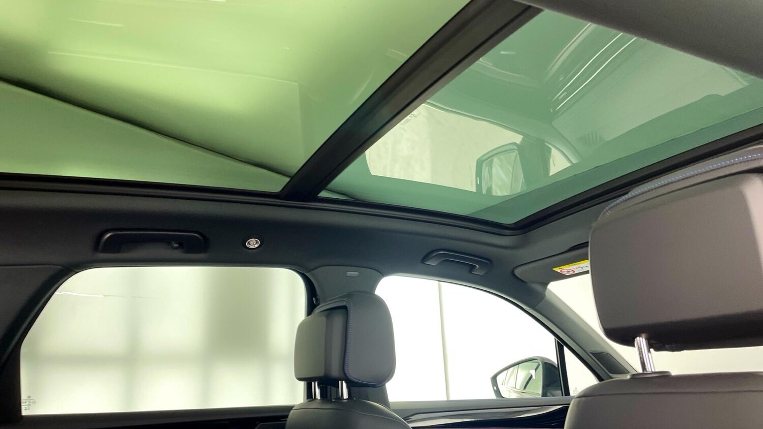 Used Volkswagen Touareg 2025 for sale - 77701416: Photo 34