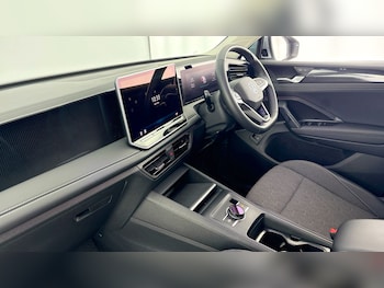 Used Volkswagen Tiguan 2025 for sale - 79127425: Photo