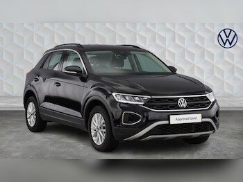 Used Volkswagen T-Roc 2023 for sale - 78467990: Photo