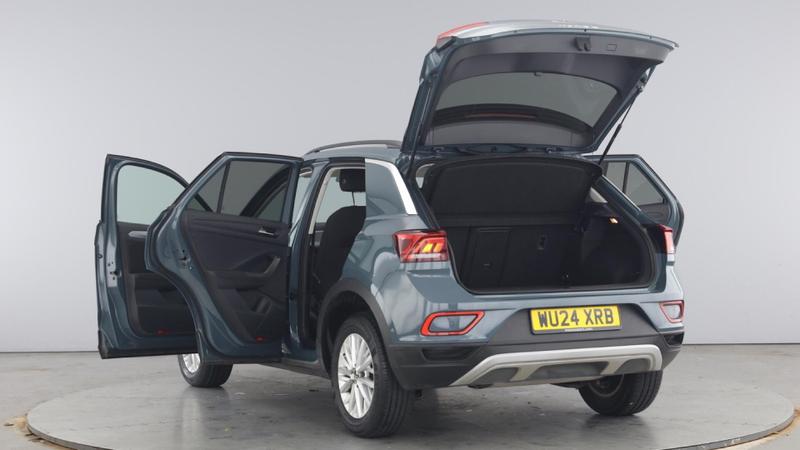 Used Volkswagen T-Roc 2024 for sale - 75985174: Photo 11