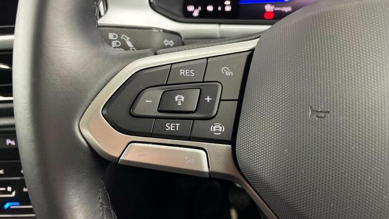 Used Volkswagen T-Roc 2024 for sale - 75985174: Photo 23