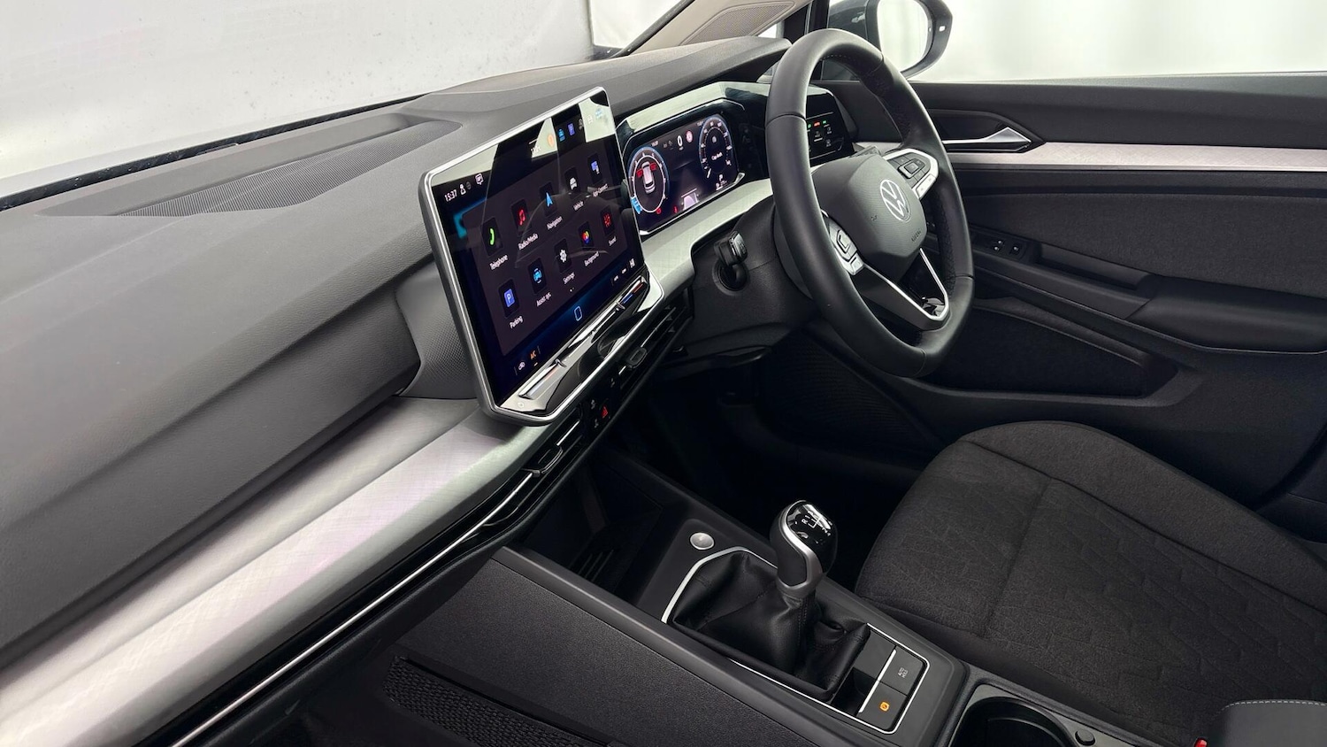 Used Volkswagen Golf 2024 for sale - 77504734: Photo 2