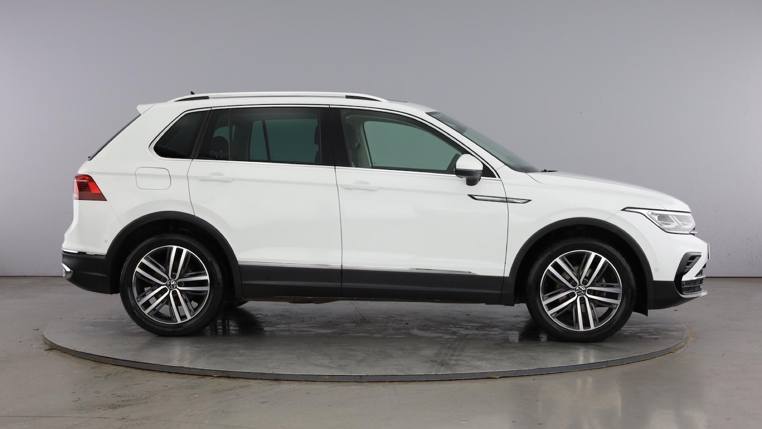 Used Volkswagen Tiguan 2022 for sale - 77504826: Photo 4