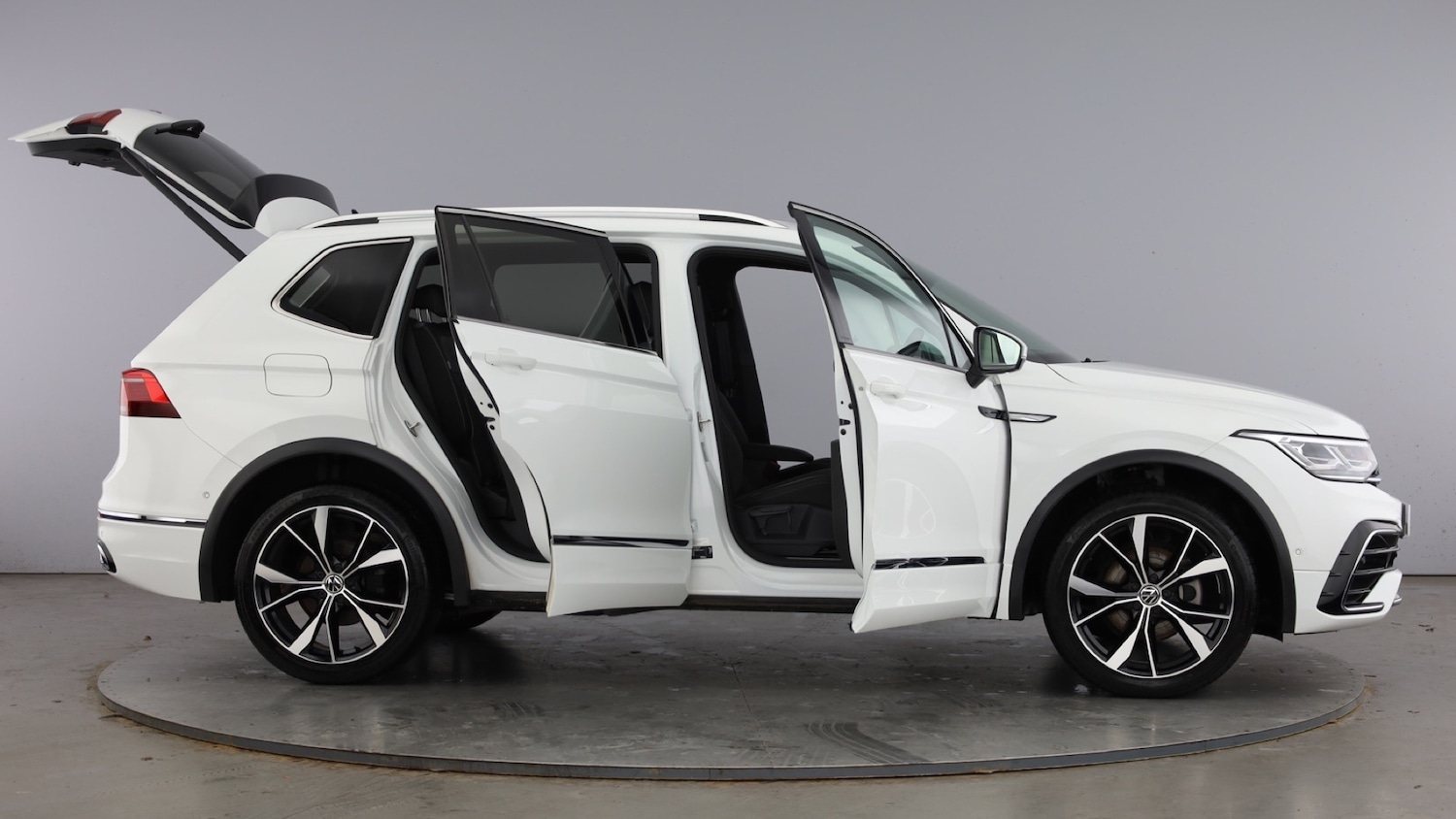 Used Volkswagen Tiguan Allspace 2025 for sale - 77602594: Photo 11