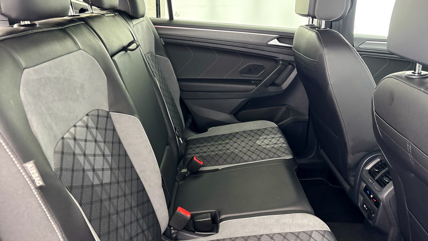 Used Volkswagen Tiguan Allspace 2025 for sale - 77602594: Photo 23