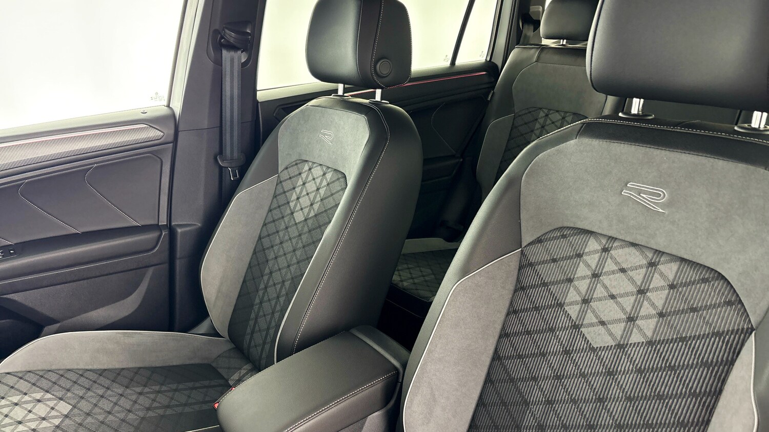 Used Volkswagen Tiguan Allspace 2025 for sale - 77602594: Photo 33