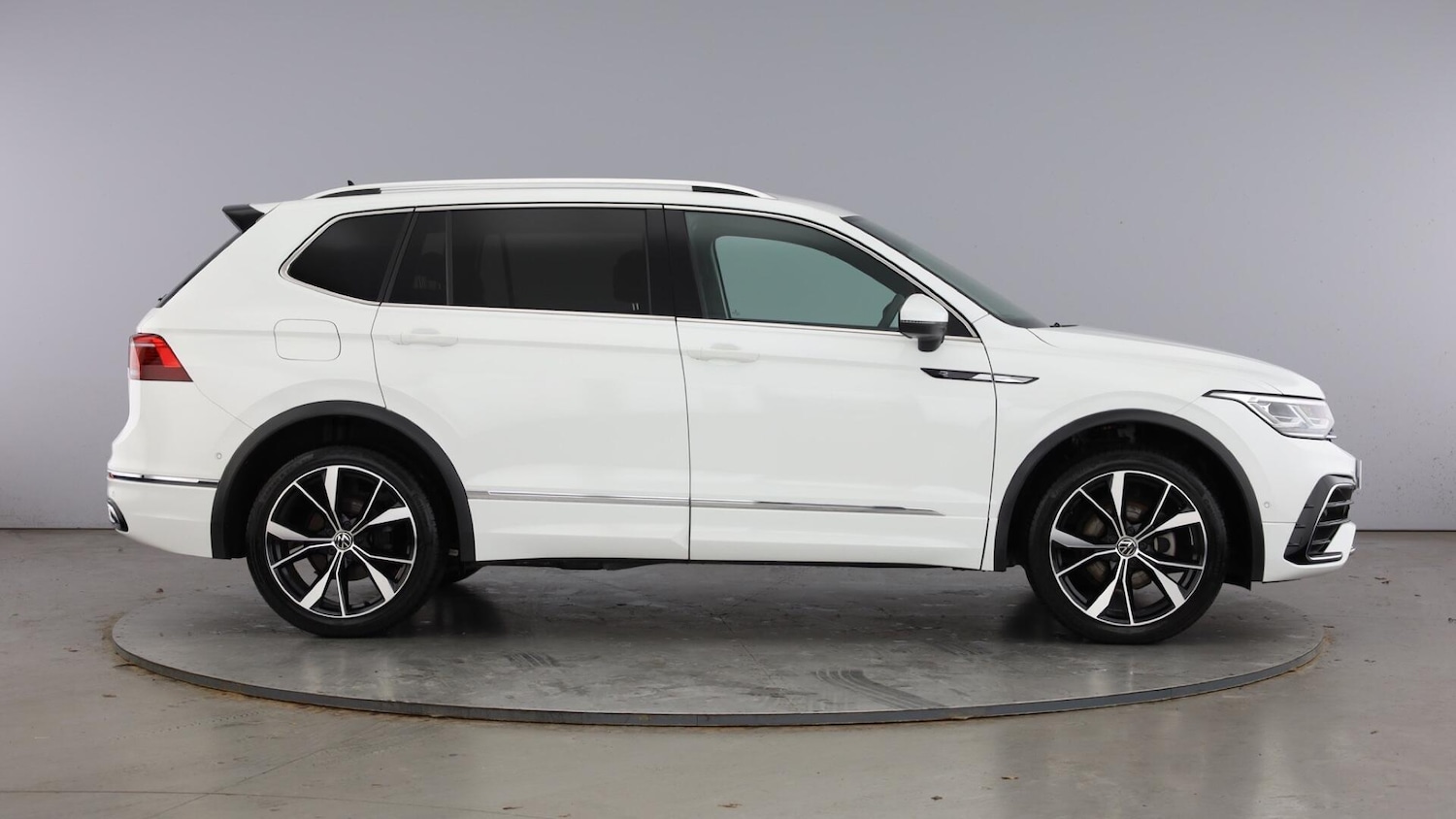 Used Volkswagen Tiguan Allspace 2025 for sale - 77602594: Photo 4