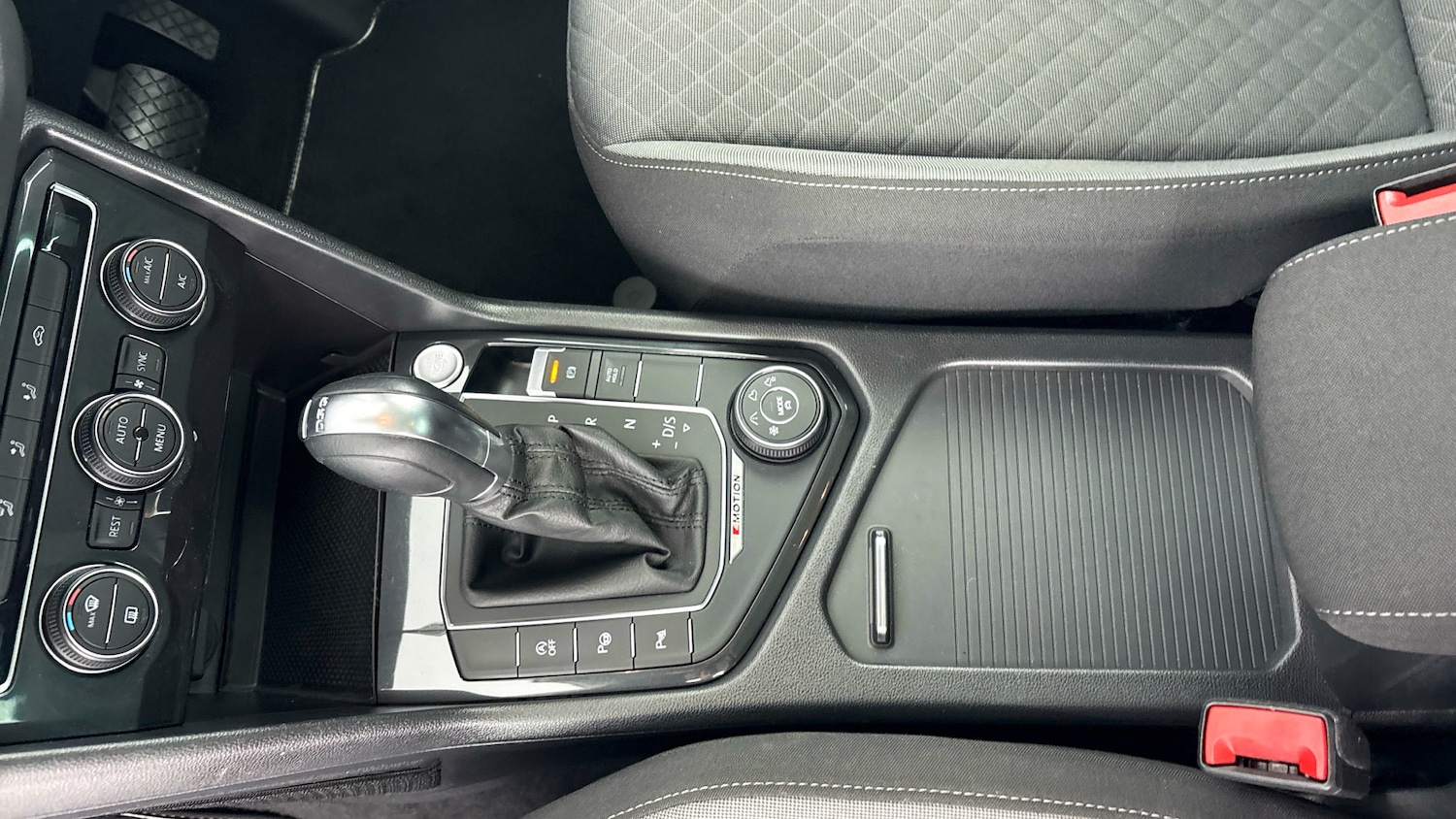 Used Volkswagen Tiguan 2019 for sale - 77896389: Photo 38