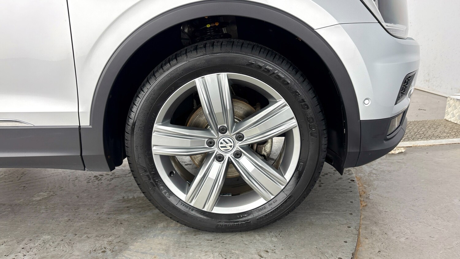 Used Volkswagen Tiguan 2019 for sale - 77896389: Photo 5