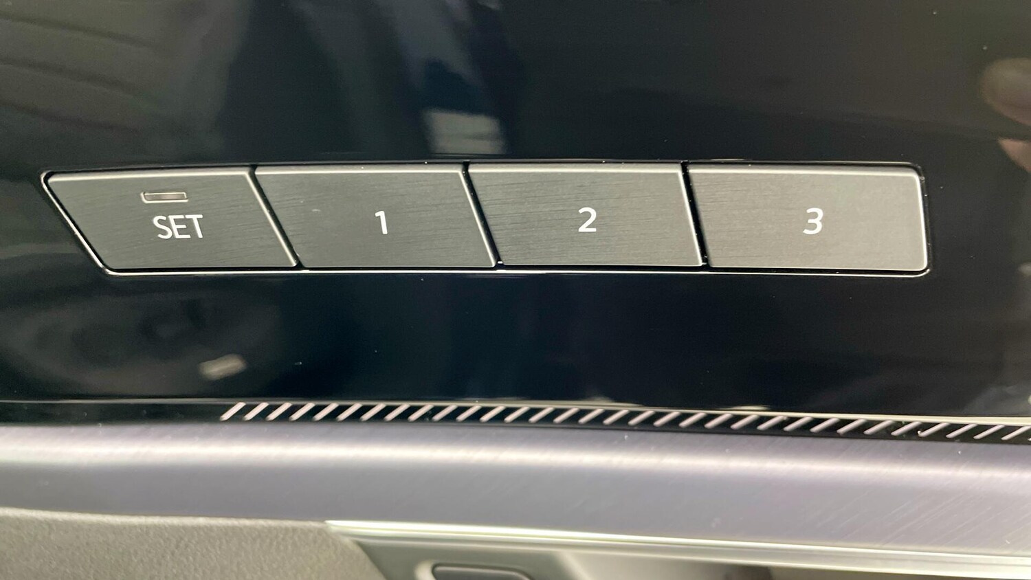 Used Volkswagen Touareg 2025 for sale - 77781929: Photo 16