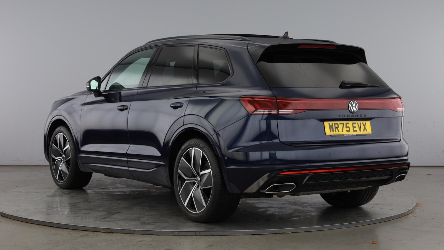 Used Volkswagen Touareg 2025 for sale - 77781929: Photo 3