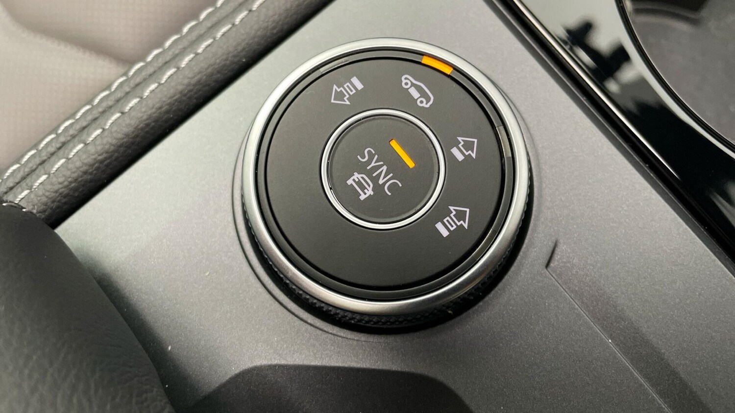 Used Volkswagen Touareg 2025 for sale - 77781929: Photo 34