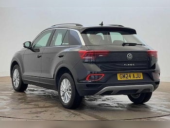 Used Volkswagen T-Roc 2024 for sale - 76064623: Photo 3