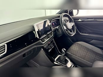 Used Volkswagen T-Roc 2023 for sale - 79557381: Photo